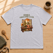Shiba Origami Club 柴犬 折り紙クラブ「着物と折り紙」 Tシャツ|フロントプリント