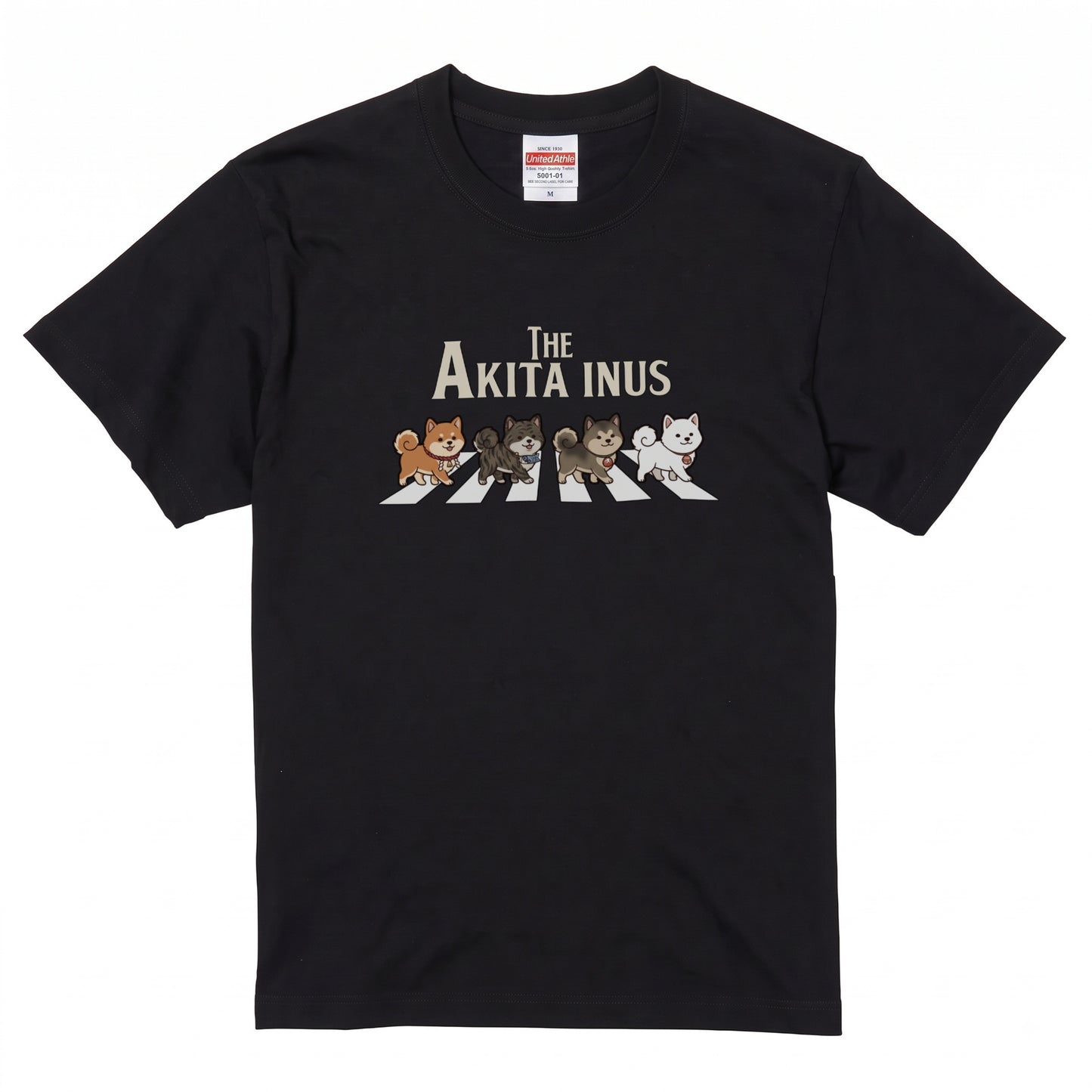 THE AKITA INUS | 横断歩道 ゆるかわ 秋田犬4匹(赤・虎・白) パロディ Tシャツ【犬好き・愛犬家・イベント・プレゼントに最適】