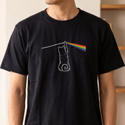 光のプリズムと柴犬 グラフィックTシャツ