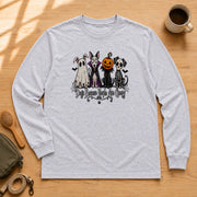 Creepy Halloween Dog Squad ハロウィンの仮装犬デザイン | 長袖Tシャツ | フロントのみプリント