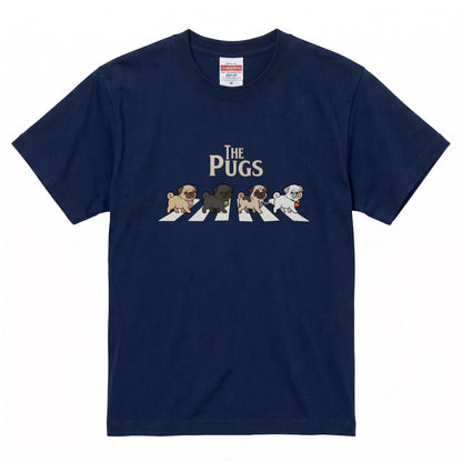 THE PUGS | 横断歩道 ゆるかわ パロディ Tシャツ【犬好き・愛犬家・パググッズ・イベント・プレゼントに最適】