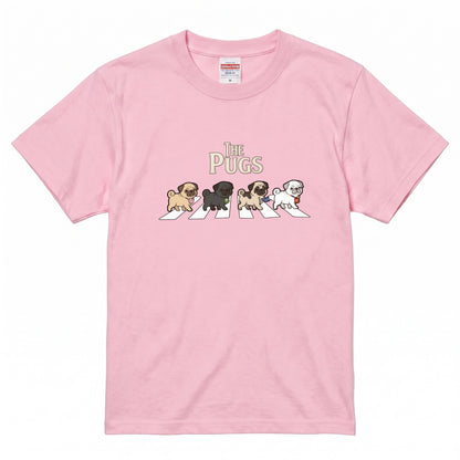 THE PUGS | 横断歩道 ゆるかわ パロディ Tシャツ【犬好き・愛犬家・パググッズ・イベント・プレゼントに最適】