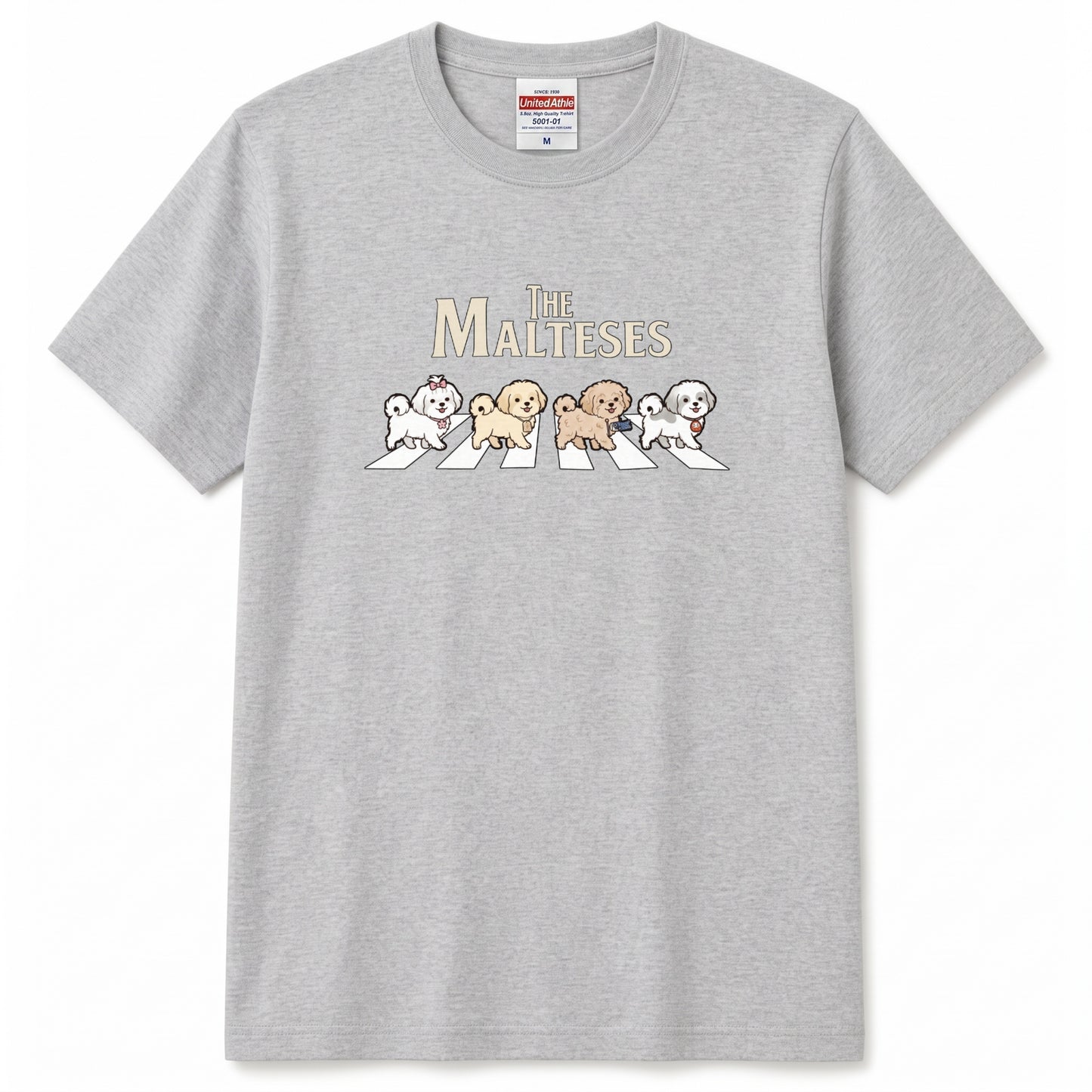 THE MALTESES | 横断歩道 ゆるかわ マルチーズ4匹 パロディ Tシャツ【犬好き・愛犬家・イベント・プレゼントに最適】