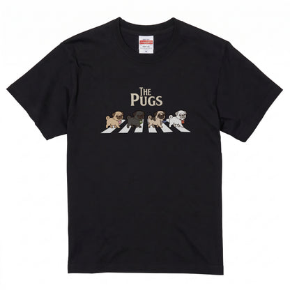 THE PUGS | 横断歩道 ゆるかわ パロディ Tシャツ【犬好き・愛犬家・パググッズ・イベント・プレゼントに最適】
