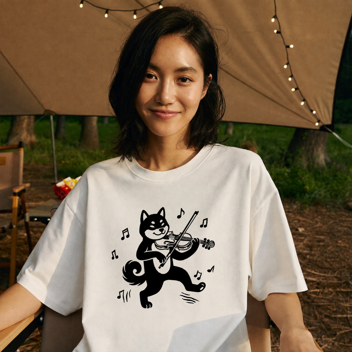 黒柴 ヴァイオリン Tシャツ ｜ 柴犬・犬好き・音楽好きに人気