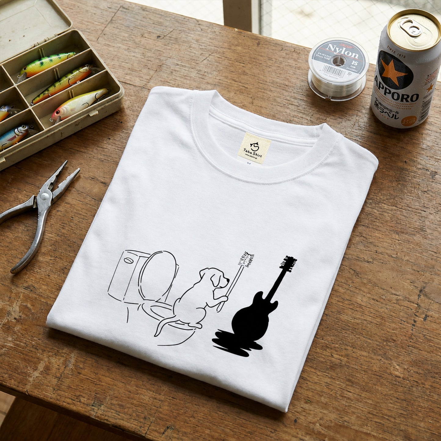 犬 トイレブラシ ギター 影 Tシャツ ｜ 犬好き・音楽好き・おもしろに人気