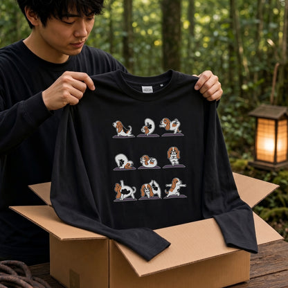 YOGA BEAGLE 手描き風 バセットハウンド ストレッチ かわいい グラフィック 長袖Tシャツ【ペット愛好家・部屋着・ルームウェア・ギフトに最適】