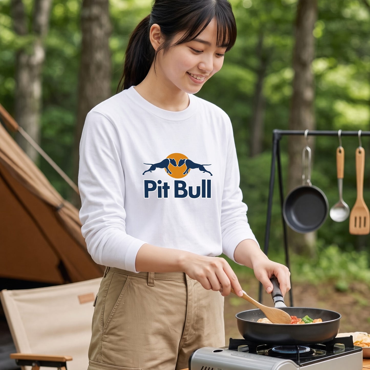 PIT BULL | 犬 ドッグシルエット スポーティ グラフィック ロングTシャツ【ドッグオーナー・愛犬家・ストリート系・父の日・プレゼントに最適】