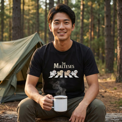 THE MALTESES | 横断歩道 ゆるかわ マルチーズ4匹 パロディ Tシャツ【犬好き・愛犬家・イベント・プレゼントに最適】