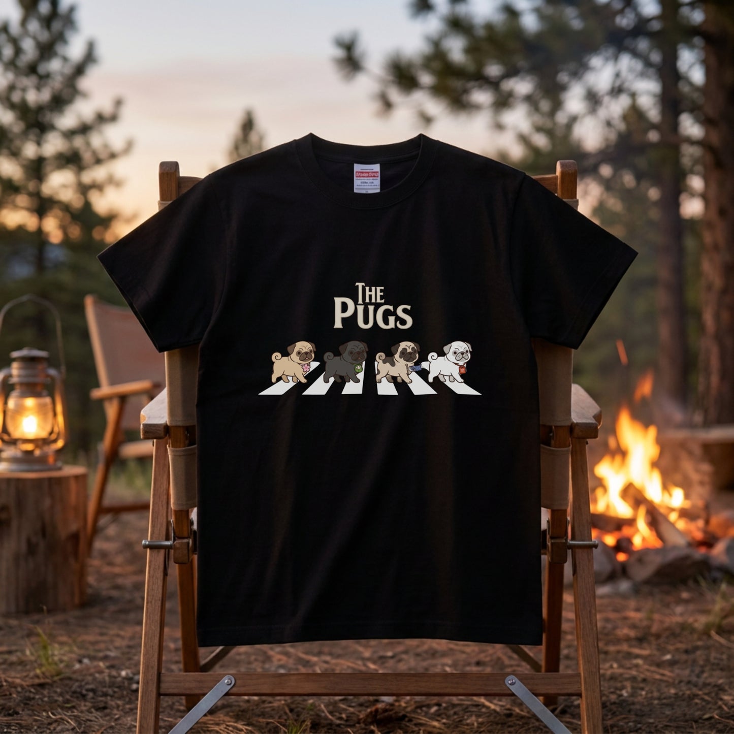 THE PUGS | 横断歩道 ゆるかわ パロディ Tシャツ【犬好き・愛犬家・パググッズ・イベント・プレゼントに最適】
