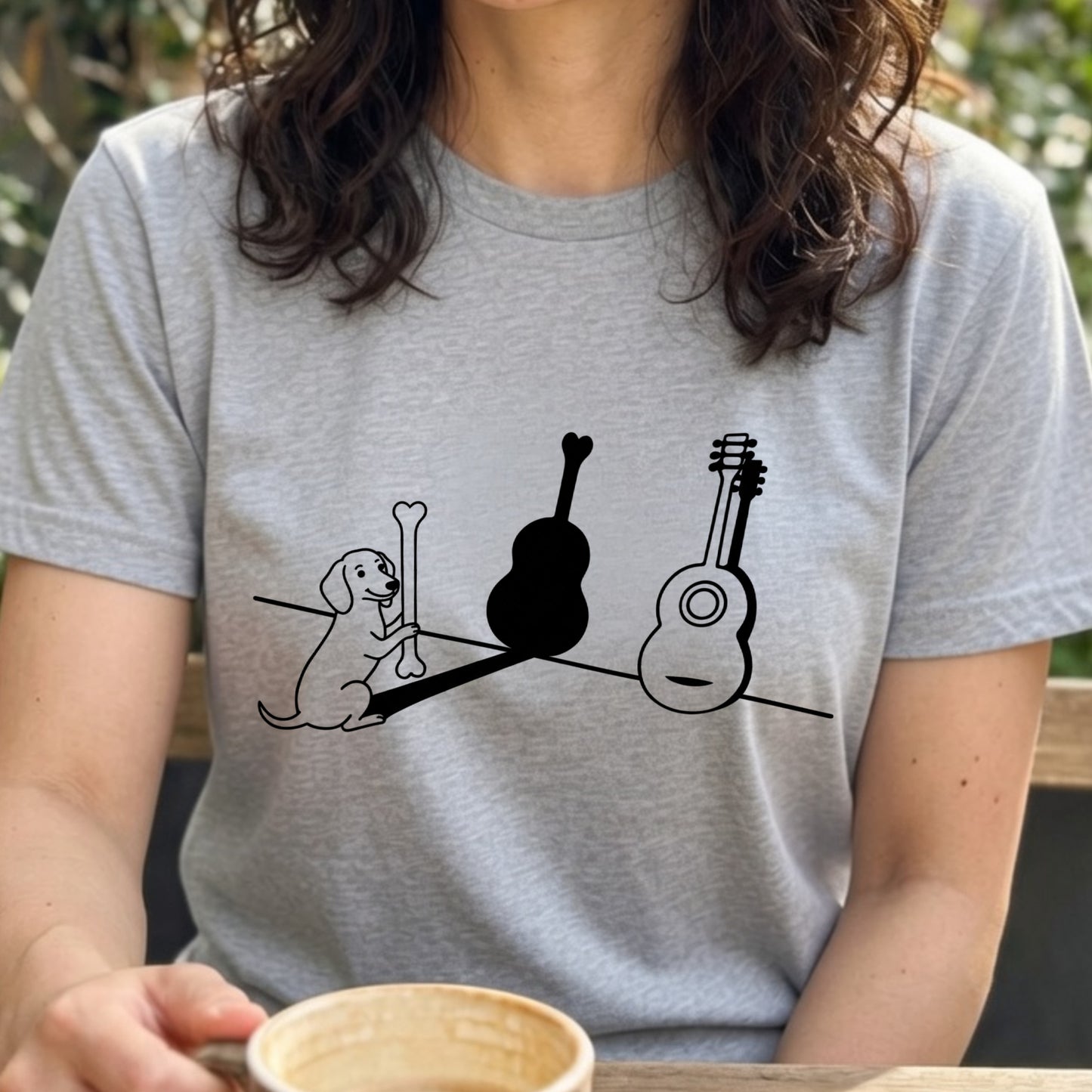 ダックスフンドとギター影アート 白Tシャツ | InuJoy