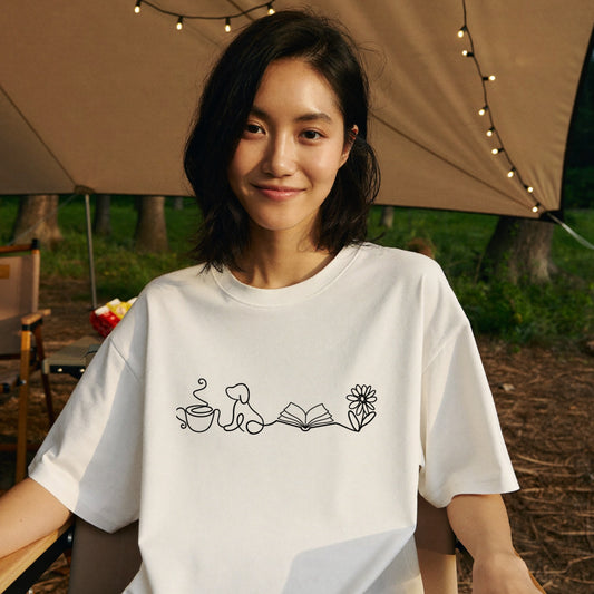 一筆書きコーヒー・犬・本・花 犬Tシャツ | 読書・カフェ好きに人気