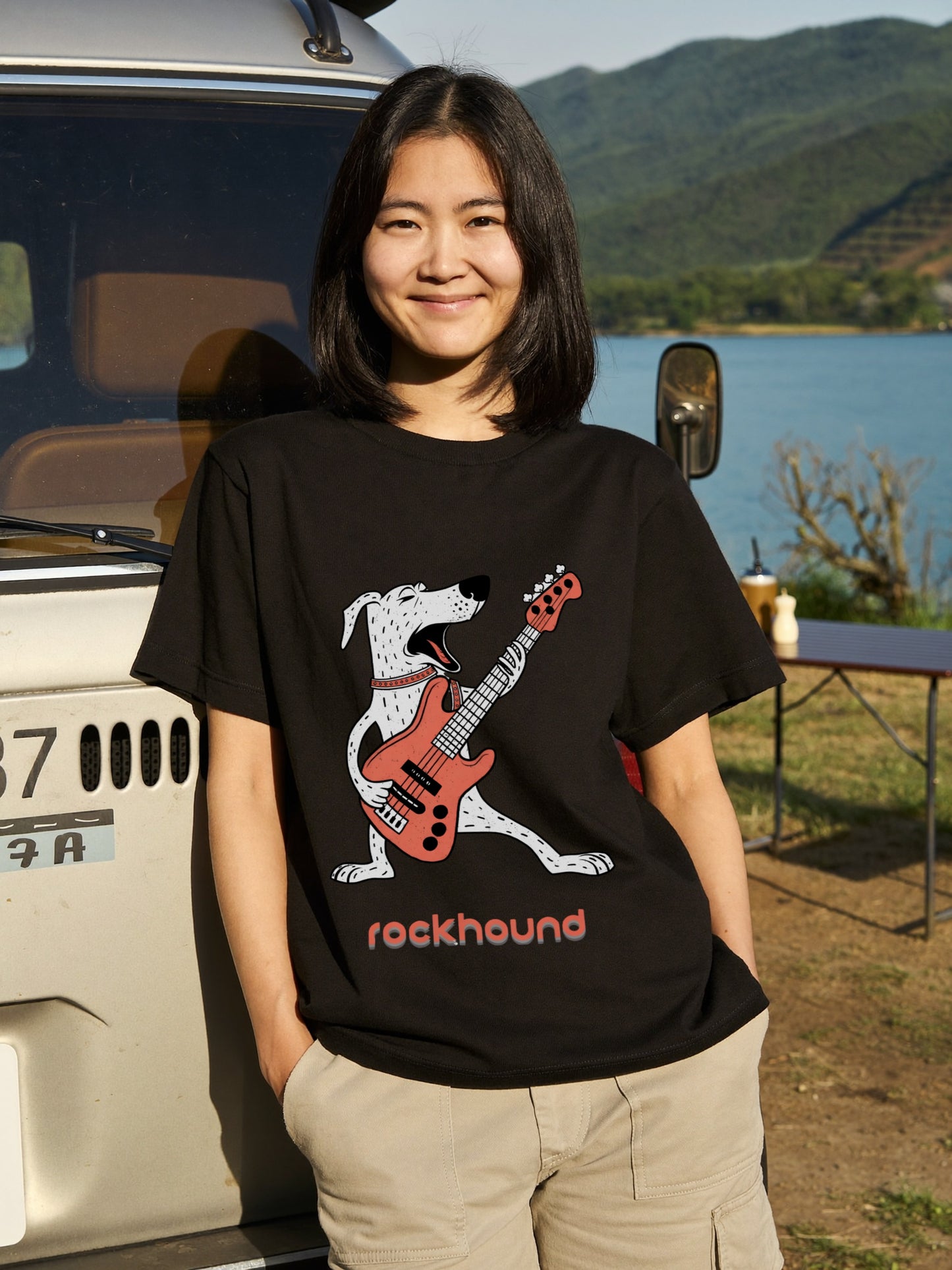 ロック ハウンド 犬 Tシャツ ギター 犬好き ロック 音楽 かわいい おしゃれ 面白い ギフト 人気