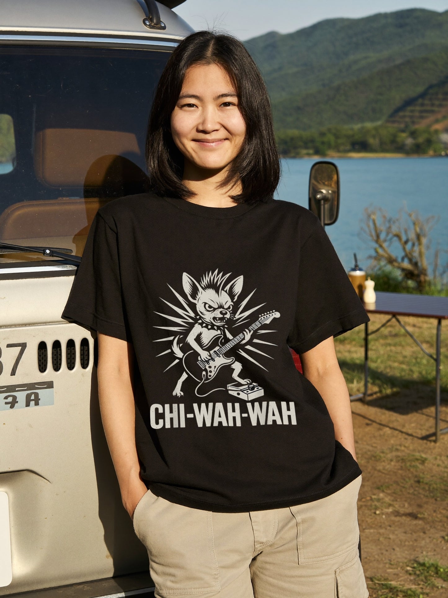 Chi-Wah-Wah チワワ ロック ギター Tシャツ｜犬好き・ロック好き・エレキギター・面白い・かっこいいに人気