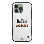 ケース いぬ 犬 イラスト   BEAGLES ビーグル犬 横断歩道グラフィックケース iPhone8, SE2, SE3 ~ ケースiPhone17シリーズ