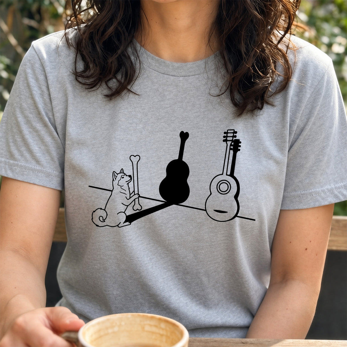 ハスキーとギター影アート 白Tシャツ｜音楽好きに人気｜InuJoy