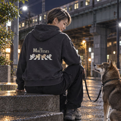 ブラックのマルチーズ バックプリント 着用イメージ