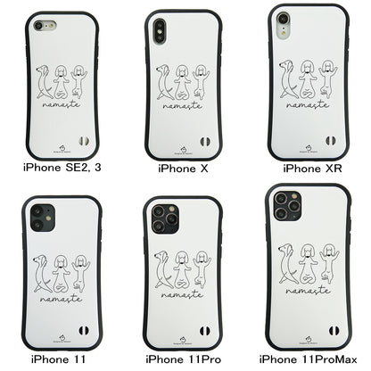 ケース いぬ 犬 イラスト  Namaste ダックスフンド ヨガケース iPhone8, SE2, SE3 ~ ケースiPhone17シリーズ