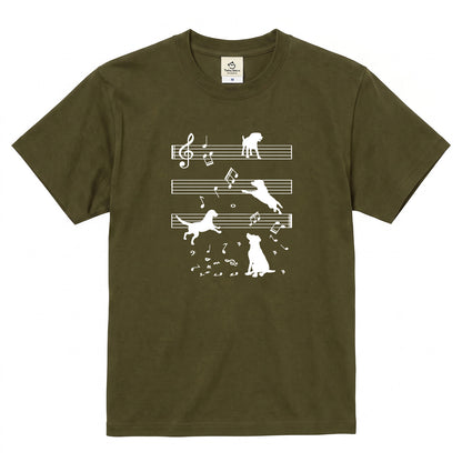 音符と踊る犬 犬Tシャツ | 音楽好き・犬好きに人気