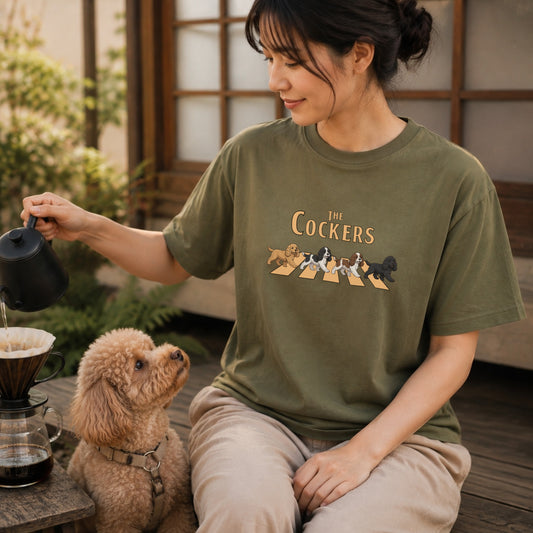 THE COCKERS | コッカースパニエル 横断歩道 お散歩 面白Tシャツ【犬好き・ギフトに最適】