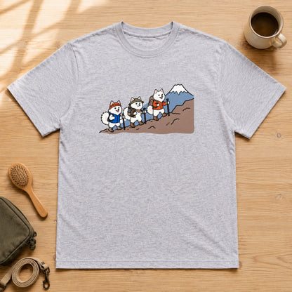 狆 キャバリア 登山 犬 ハイキング アウトドア Tシャツ（ブラック） ｜フロントプリント