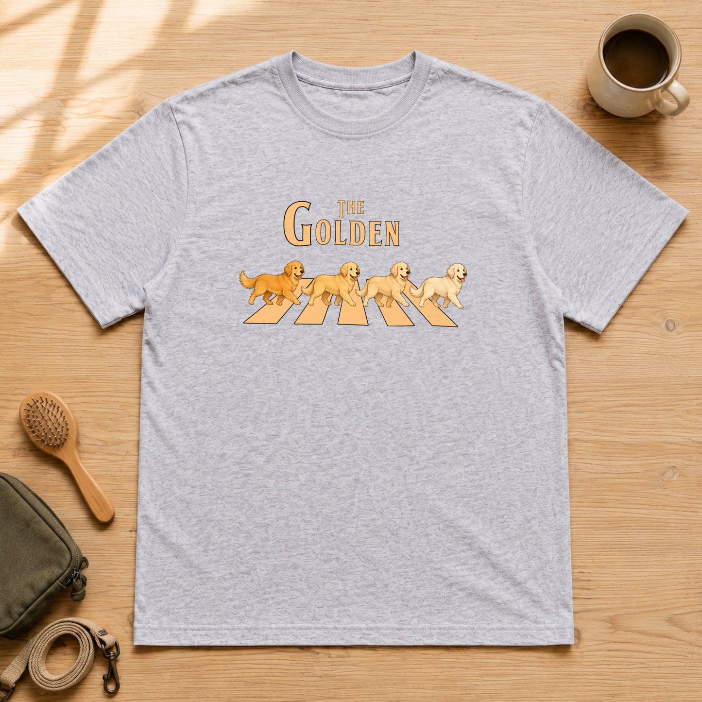 THE GOLDEN | ゴールデンレトリバー 横断歩道 お散歩 面白Tシャツ【犬好き・ギフトに最適】