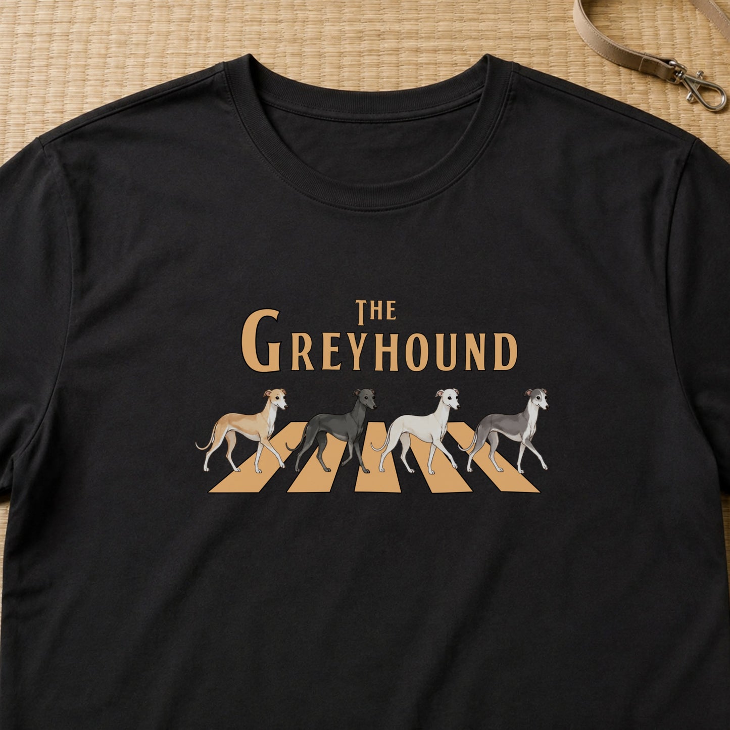 THE GREYHOUND | グレイハウンド 横断歩道 お散歩 面白Tシャツ【犬好き・ギフトに最適】