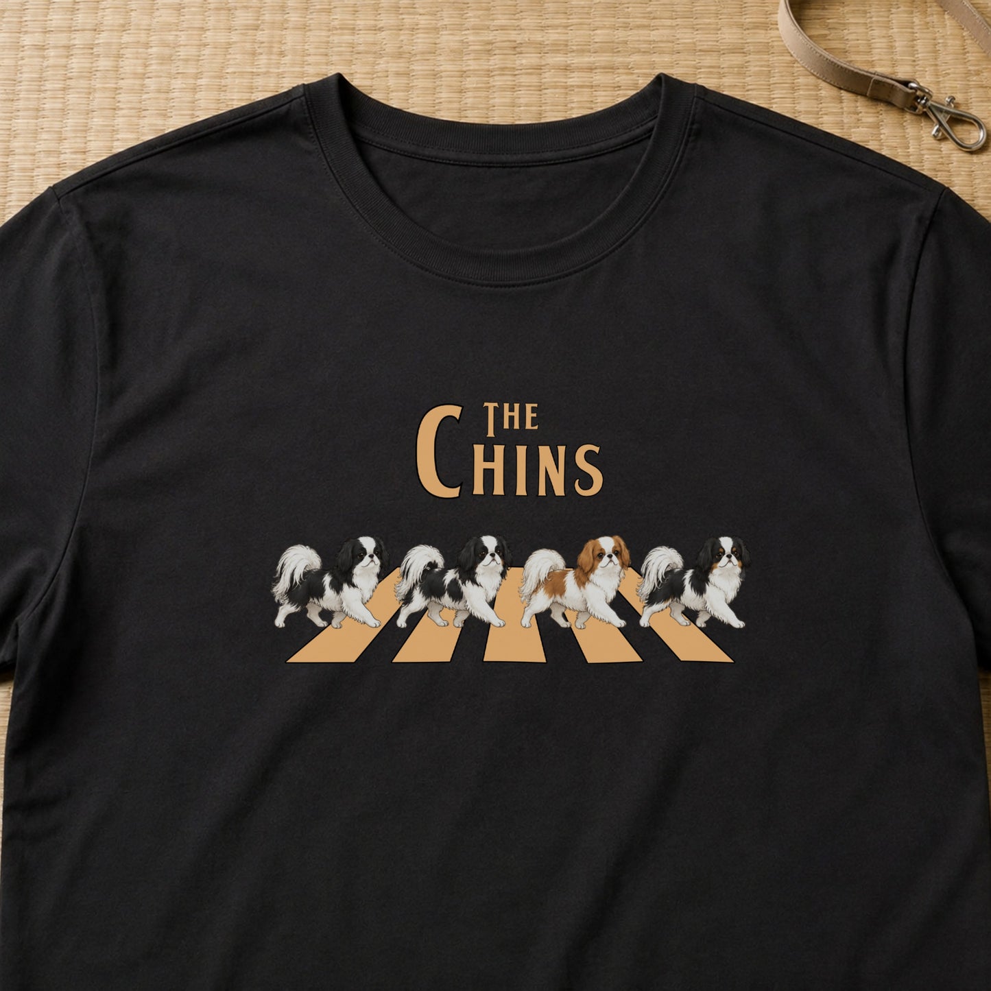 THE CHINS | 狆（チン） 横断歩道 お散歩 面白Tシャツ【日本犬・ギフトに最適】