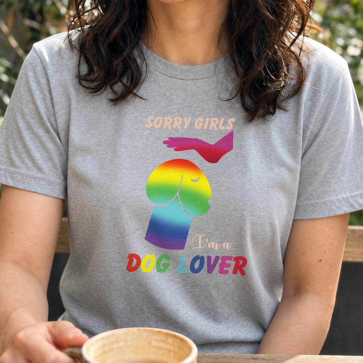 SORRY GIRLS | 虹色 レインボー 犬 イラスト 英語メッセージ Tシャツ【犬好き・愛犬家・ユニーク・プレゼントに最適】